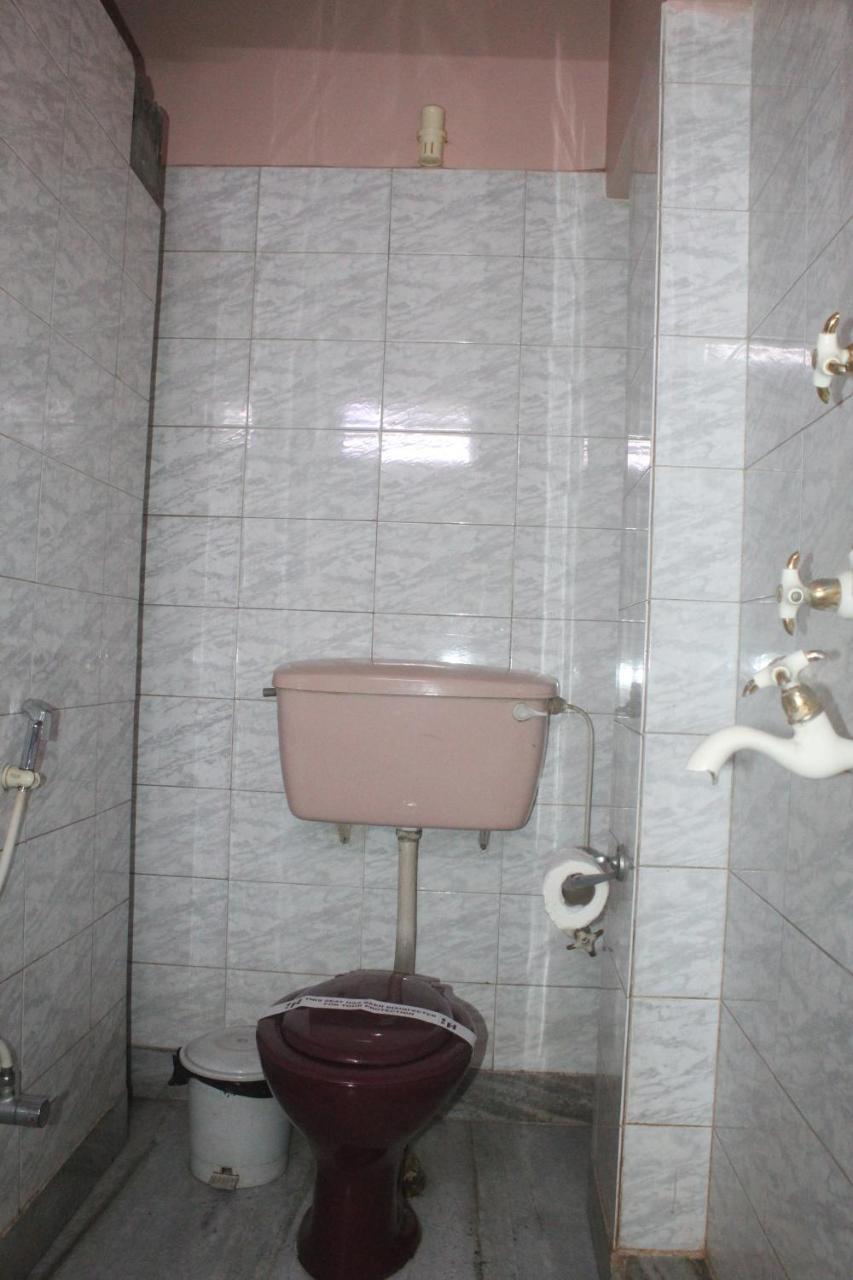 Heera Hotel Kolkata