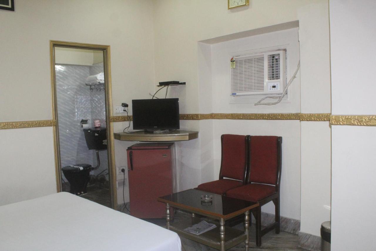 Hotel Heera Kolkata